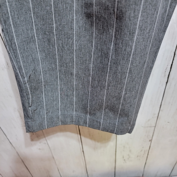 New! Calvin Klein Women's Gray Pinstripe Belted Pants Size XL. Condition is New - Picture 4 of 10